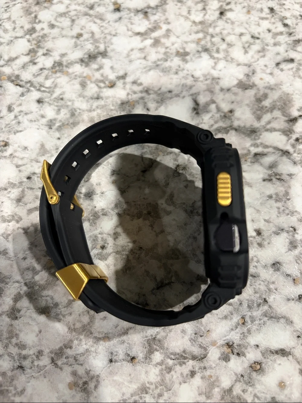 amBand Apple Watch Series 11/10 46mm Case & Band - Black Gold #32